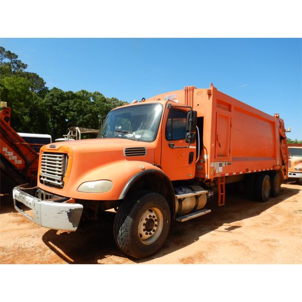 2008 FREIGHTLINER M2 Garbage / Sanitation Truck