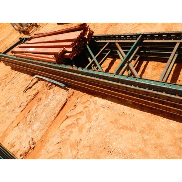 (1) PALLET SHELVING RAIL W/SUPPORT POST (B9)