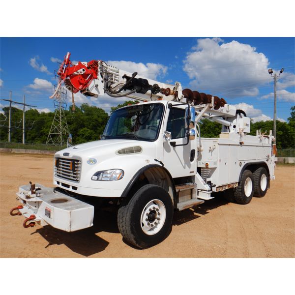 2009 FREIGHTLINER M2 Digger Derick Truck