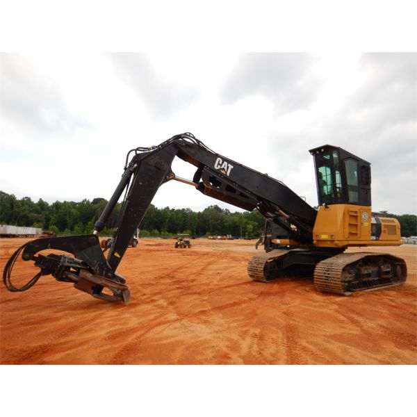 2015 CAT 325D FM TRACK Log Loader