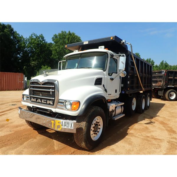 2007 MACK CV713 Dump Truck