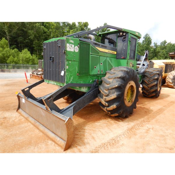 2017 JOHN DEERE 748L Skidder