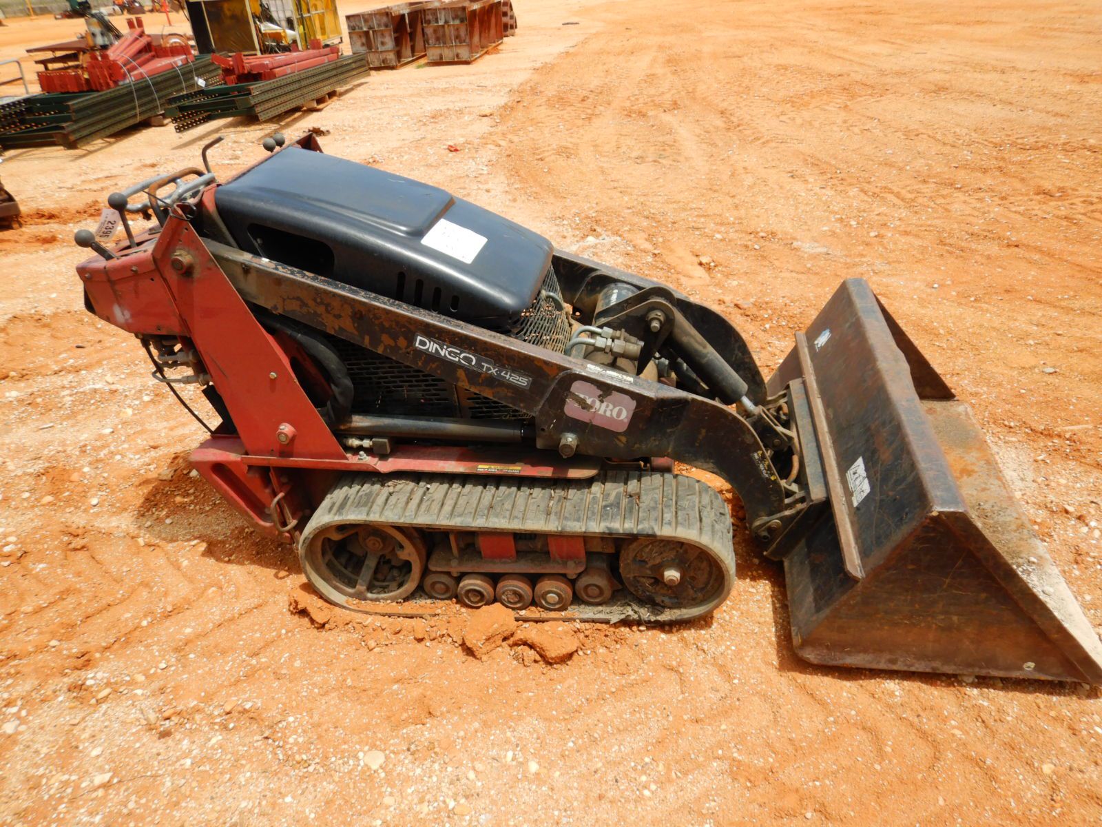 TORO DINGO TX425 WALKBEHIND Skid Steer Loader Crawler J.M. Wood