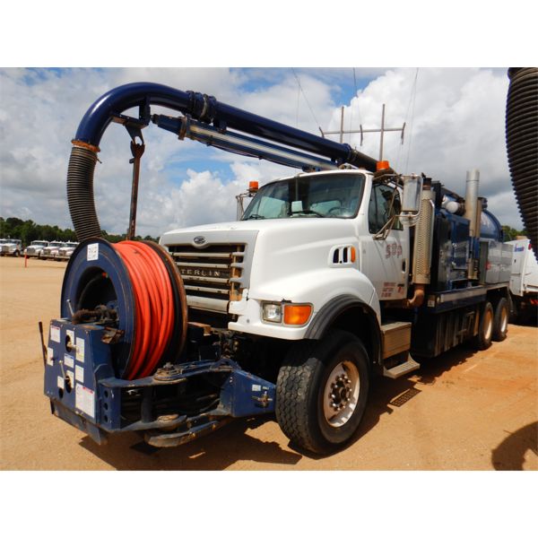 2004 STERLING  Vacuum Truck