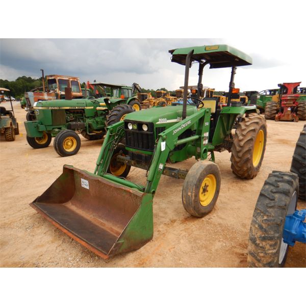 JOHN DEERE 5203 Farm Tractor