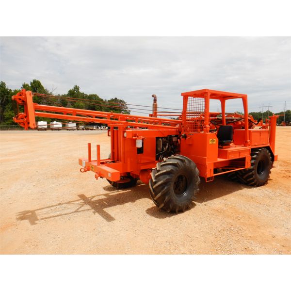 CME 550 DRILL RIG