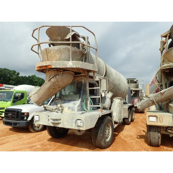 2000 OSHKOSH  Concrete Mixer / Pump Truck