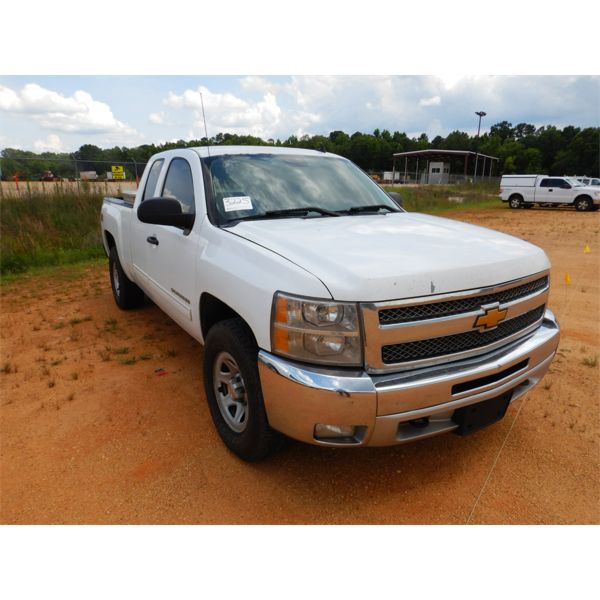 2013 CHEVROLET SILVERADO Z71 LT Pickup Truck