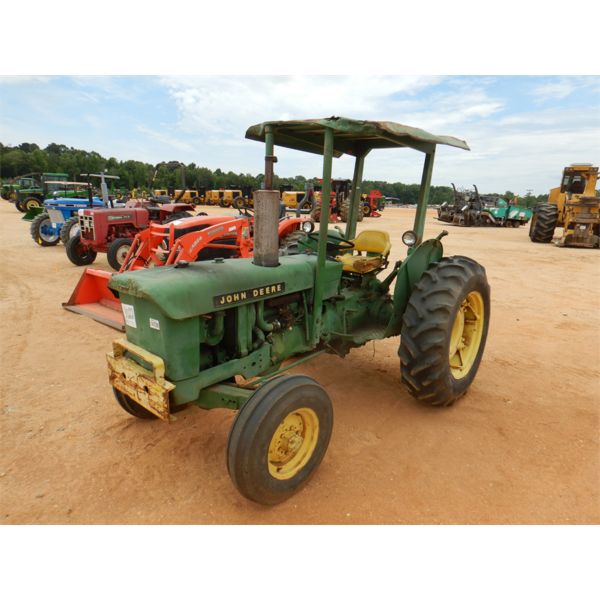 JOHN DEERE 301-W Farm Tractor