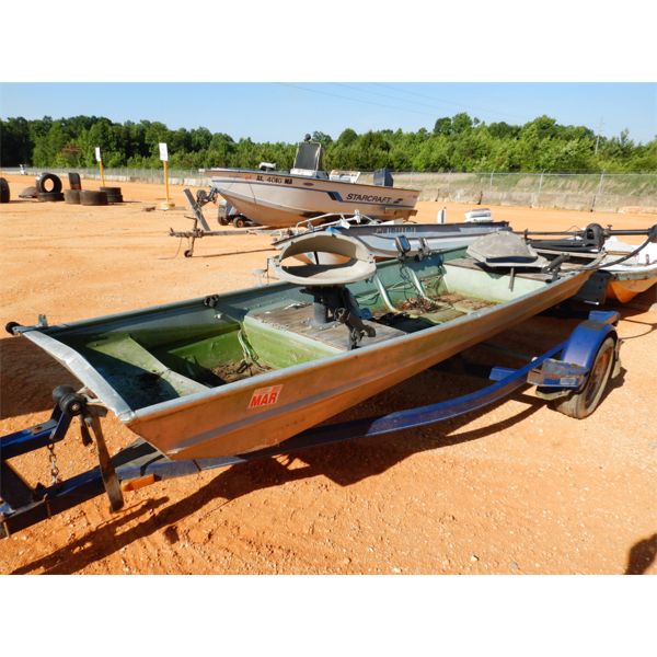 1984 SEARS GAMEFISHER Boat