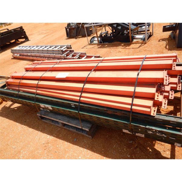 (1) PALLET SHELVING W/SUPPORT POST (B9)