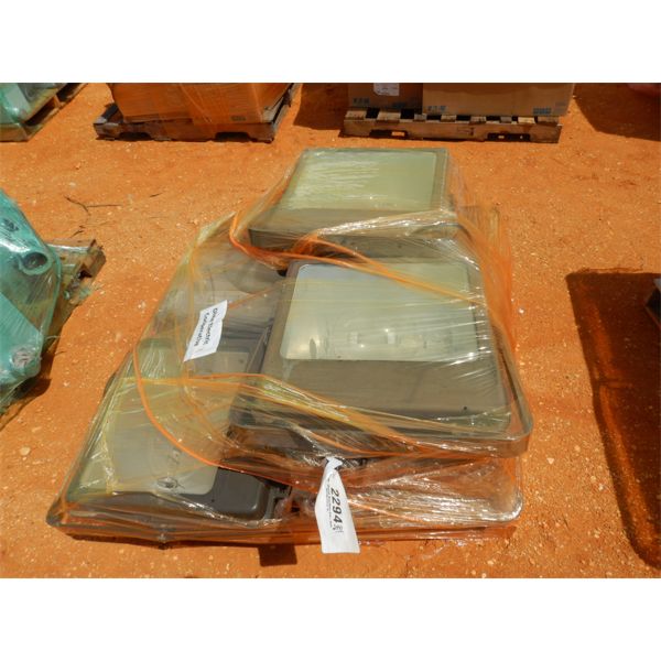(1) PALLET FLOOD LIGHTS (B9)