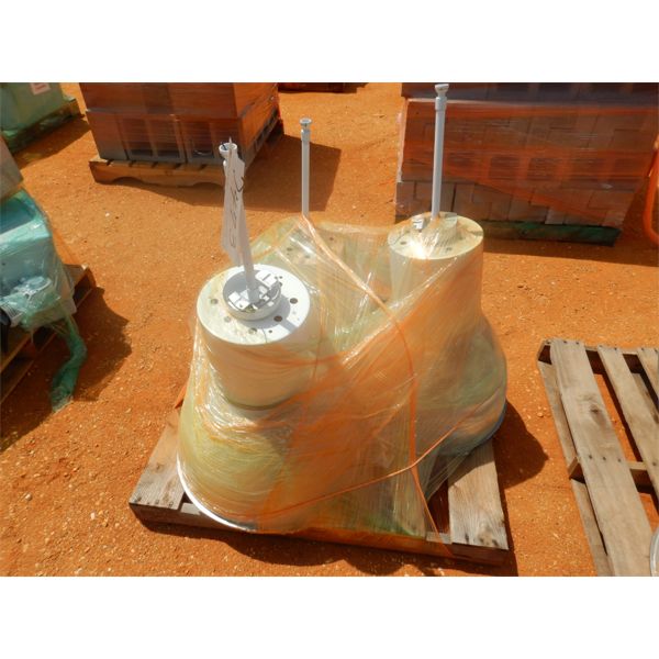 (3) FLOURESCENT WAREHOUSE LIGHTS (B9)