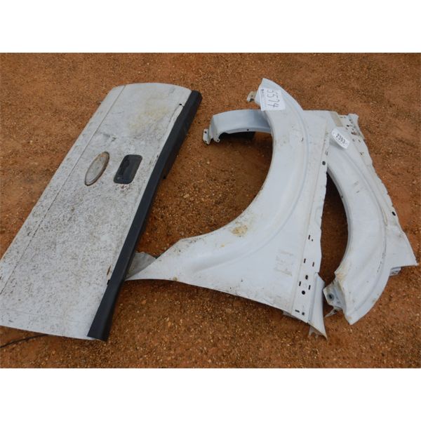 (2) FENDER PANEL & TAILGATE, FORD PICKUP (A1)