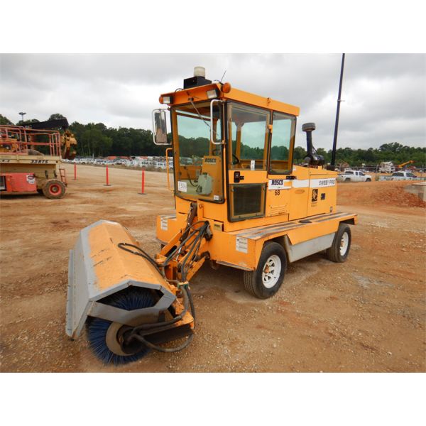 2011 ROSCO 4830 Broom