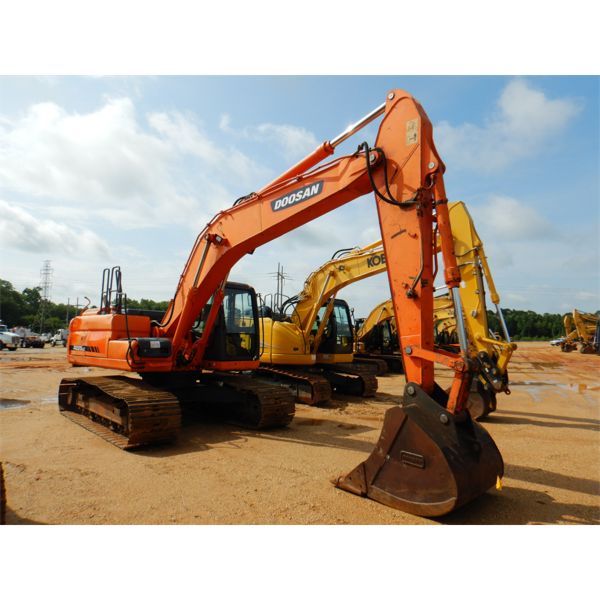 2013 DOOSAN DX225LC-3 Excavator
