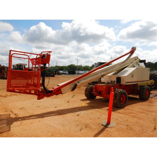 JLG 60H Manlift