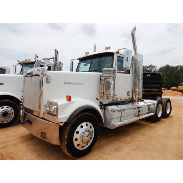 2013 WESTERN STAR 4900EX Day Cab Truck