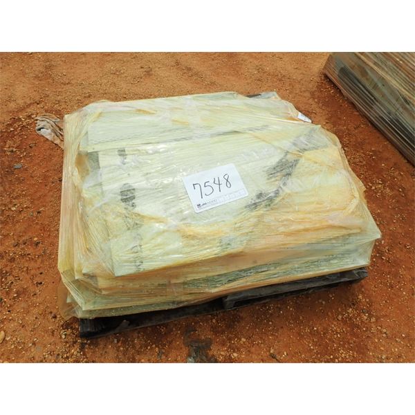 (1) PALLET METAL PANELS (B-9)