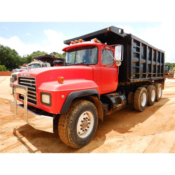 1997 MACK RD690S Dump Truck