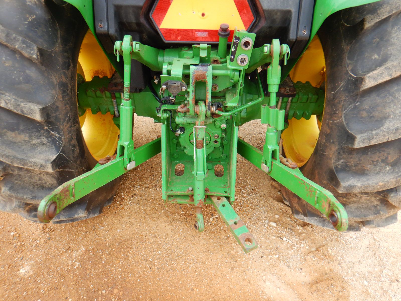 JOHN DEERE 5075E Farm Tractor J.M. Wood Auction Company