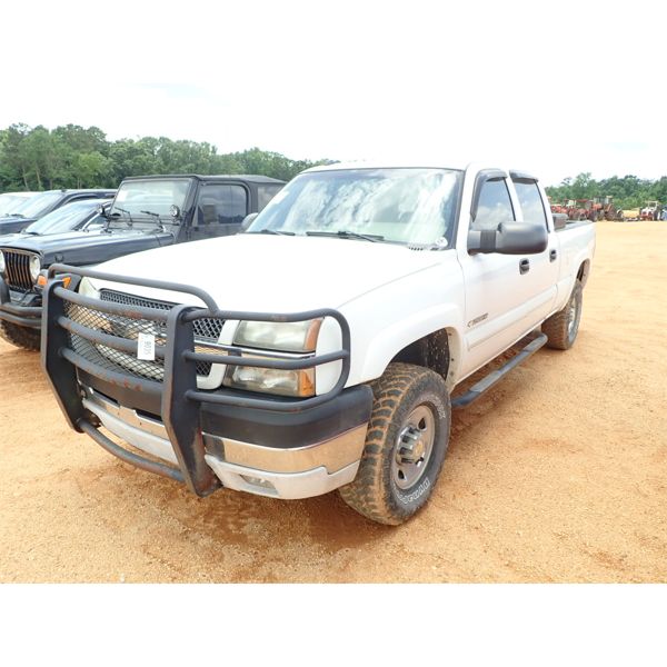 2004 CHEVROLET 2500 HD Pickup Truck
