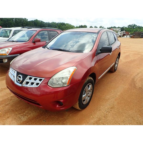 2011 NISSAN ROUGE SUV