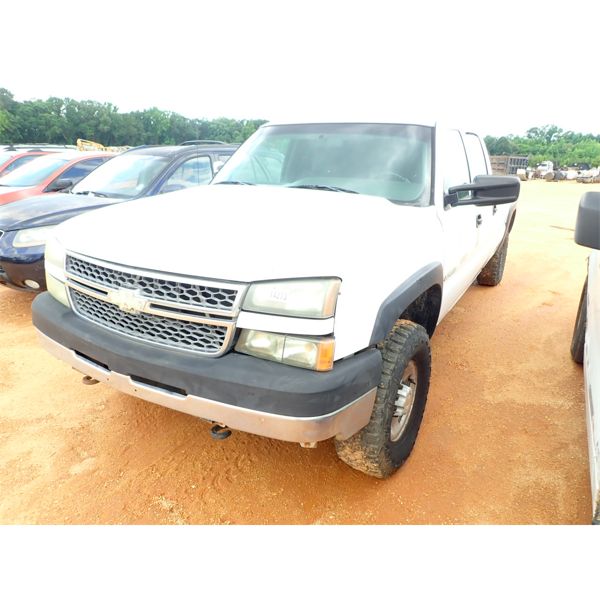 2005 CHEVROLET 2500 HD Pickup Truck