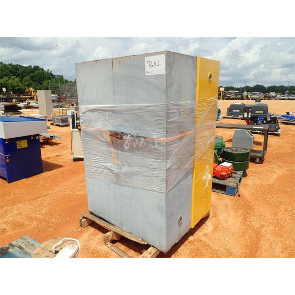 (2) METAL LOCKER (B-9)