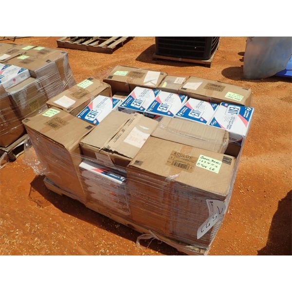 (1) PALLET LIGHT FIXTURE (B-9)