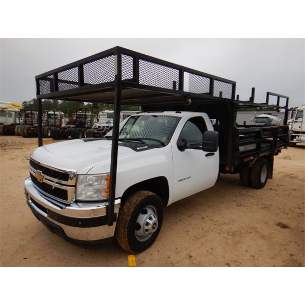 2014 CHEVROLET 3500 HD Flatbed Truck