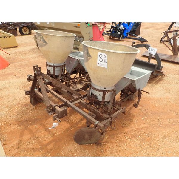 COLE 2 ROW PLANTERS W/SEED & FERTILIZER HOPPER