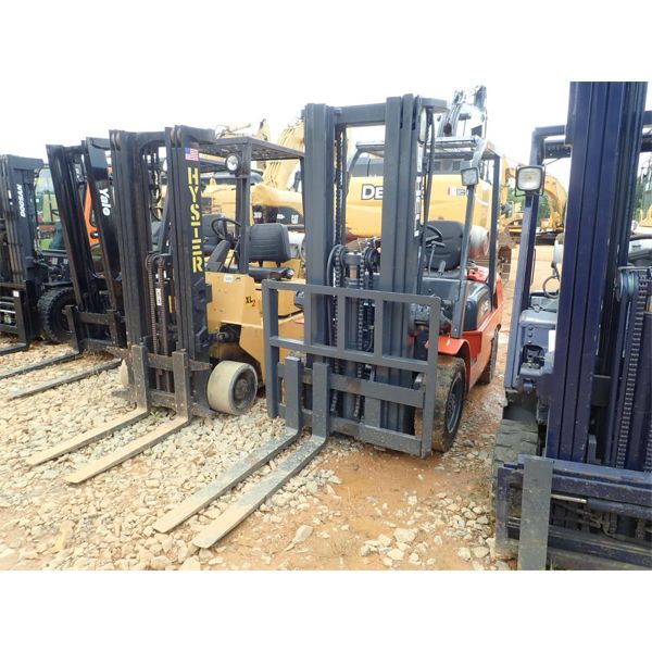 HELI FG60 Forklift - Mast - J.M. Wood Auction Company, Inc.