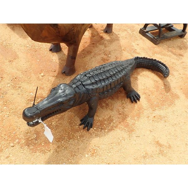 ALUM ALLIGATOR LAWN ART