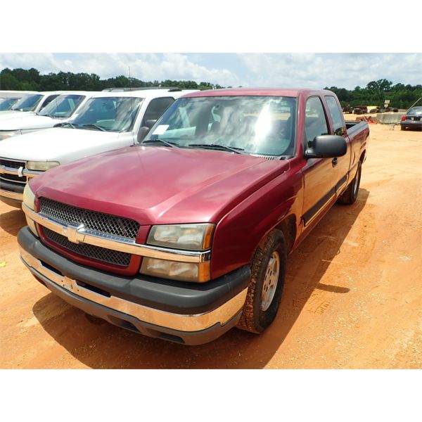 2004 CHEVROLET 1500 LS Pickup Truck