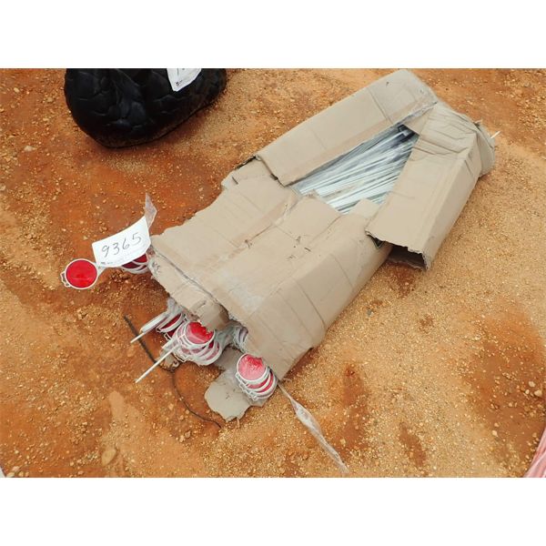 (1) box red reflective rods (C-6)