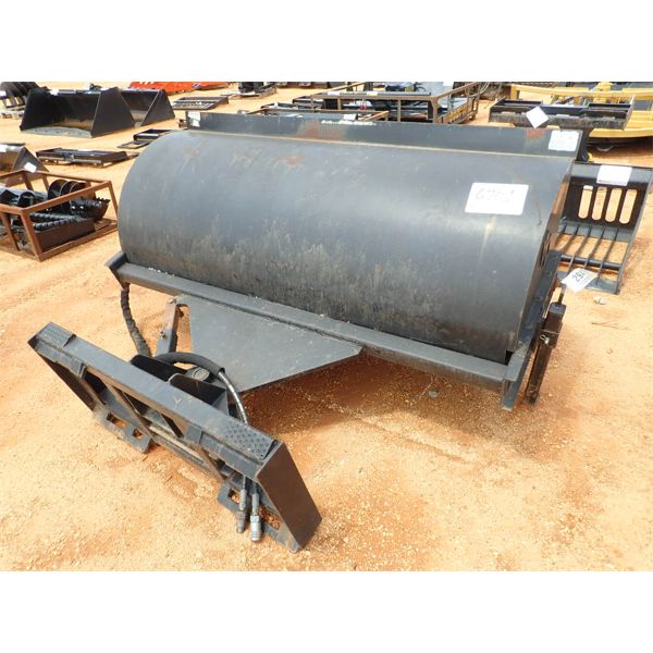 6' hyd broom, fits skid steer loader (B-5)