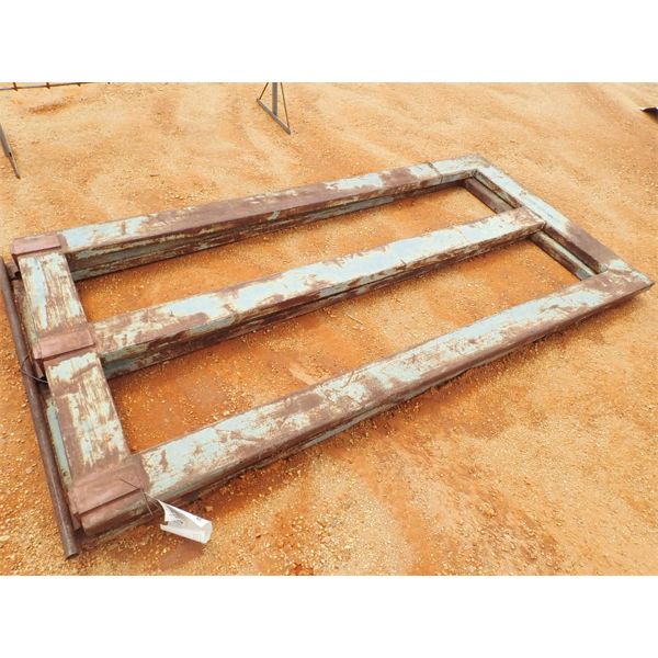 STEEL PANELS 48" H X 96" L