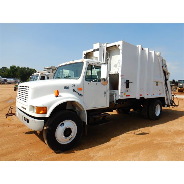 2000 INTERNATIONAL 4700 Garbage / Sanitation Truck