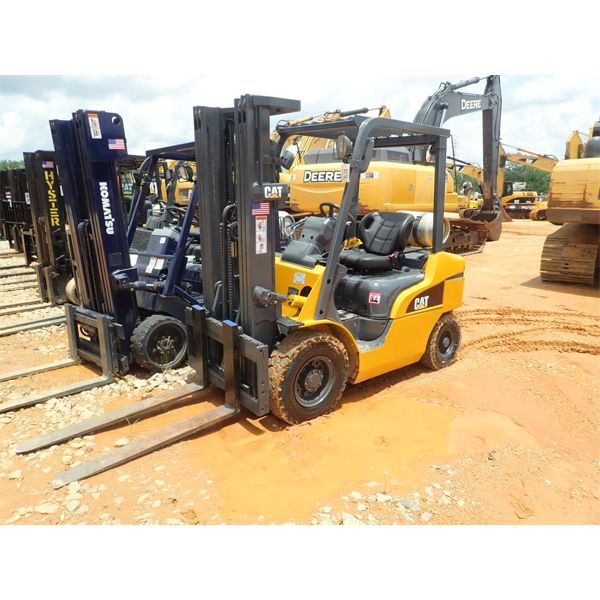 MITSUBISHI FG25NGLP Forklift - Mast