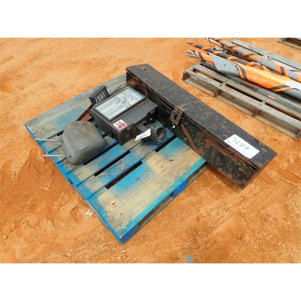 (1) PALLET MISC, TOOL BOX, LIGHTS, HEAD REST (B9)