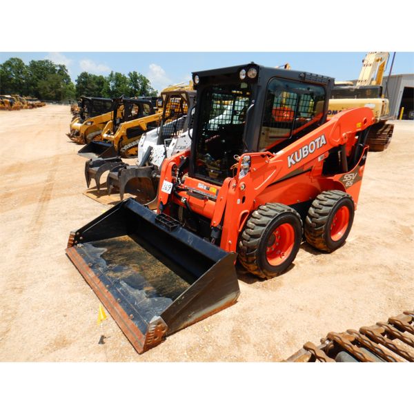 KUBOTA SSV65 Skid Steer Loader - Wheel
