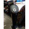 Image 6 : Lot of store return, Seville Classics tower fans, sinus inhaler and sterilizer