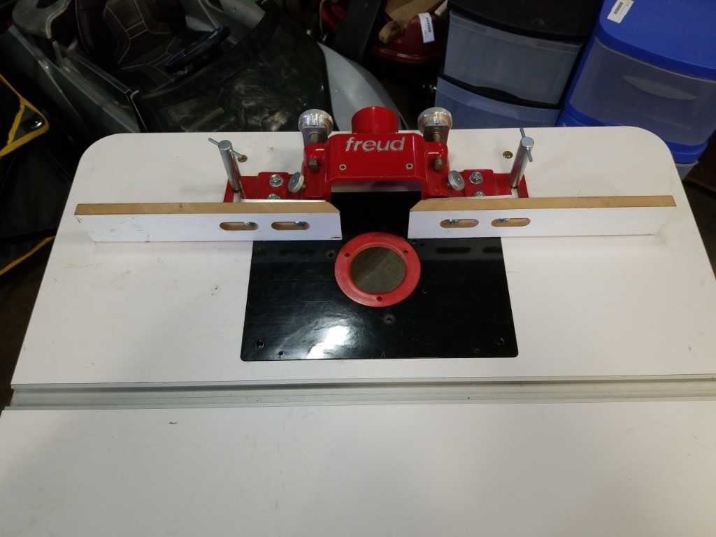 FREUD ROUTER TABLE