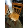Image 7 : MAPLE DINING TABLE WITH 4 CHAIRS