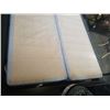 Image 2 : QUEEN SIZE SPLIT BOX SPRING