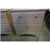 Image 7 : PAIR OF 2 DRAWER NIGHTSTANDS