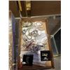 Image 2 : 2 TRAYS OF JEWELRY AND CHANDELIER PENDENTS