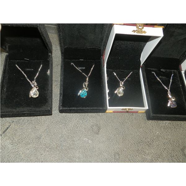 Pendant Necklaces