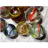 Image 2 : BB Marbles: 12 Assorted Large Swirls